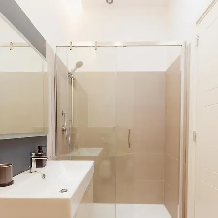 Marilyn Piazza Bellini * Neapol