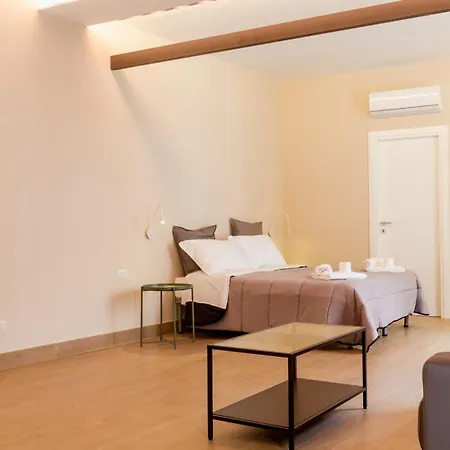 Marilyn Piazza Bellini * Neapol